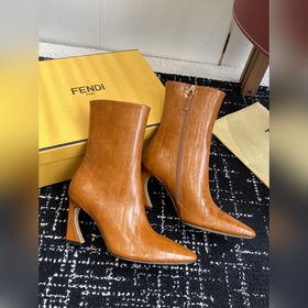 Короткие ботинки Fendi 25SS Обратите 