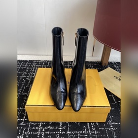 Короткие ботинки Fendi 25SS Обратите