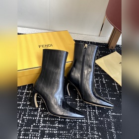 Короткие ботинки Fendi 25SS Обратите