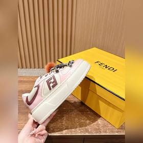 FENDI Match Platform — новые кроссовки