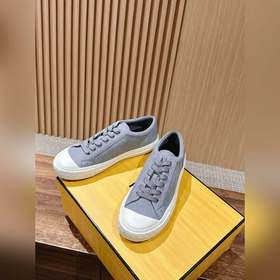 FENDI Новые низкие кроссовки в стиле «