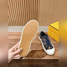FENDI Новые кеды из канваса Повседневн