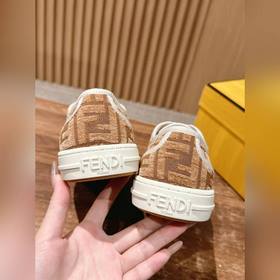 FENDI Новые кеды из канваса Повседневн
