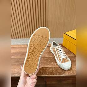 FENDI Новые кеды из канваса Повседневн