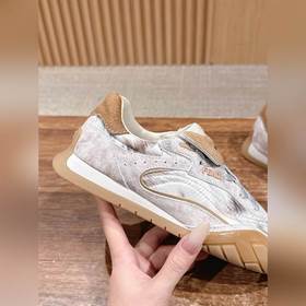 FENDI Новые спортивные туфли винтажном