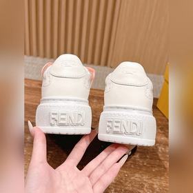 FENDI Match Platform — новые кроссовки