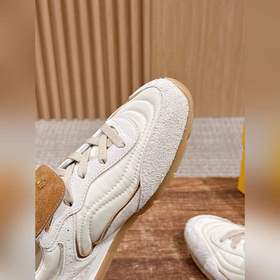 FENDI Новые спортивные туфли винтажном