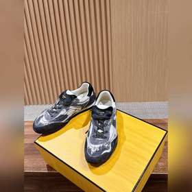 FENDI Новые спортивные туфли винтажном