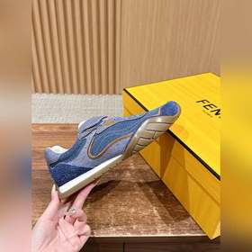 FENDI Новые спортивные туфли винтажном