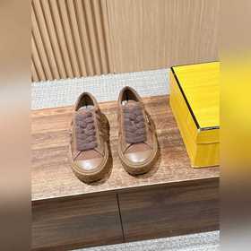 FENDI Новые низкие кроссовки в стиле «