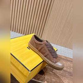 FENDI Новые низкие кроссовки в стиле «