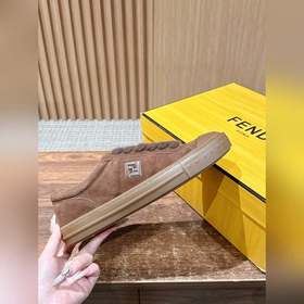 FENDI Новые низкие кроссовки в стиле «