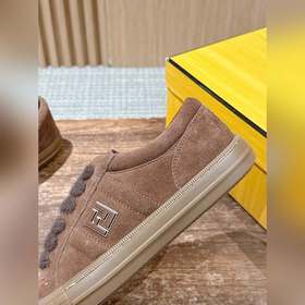 FENDI Новые низкие кроссовки в стиле «