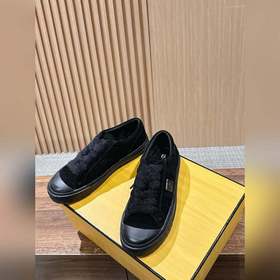FENDI Новые низкие кроссовки в стиле «