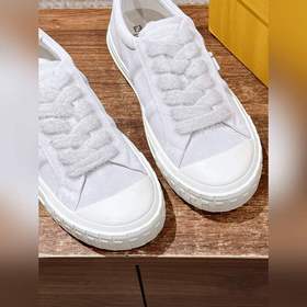 FENDI Новые низкие кроссовки в стиле «