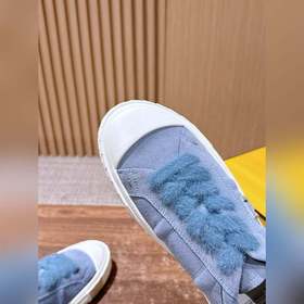 FENDI Новые низкие кроссовки в стиле «