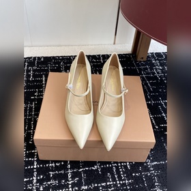 Gianvito Rossi Осень/Зима Подиум Новы