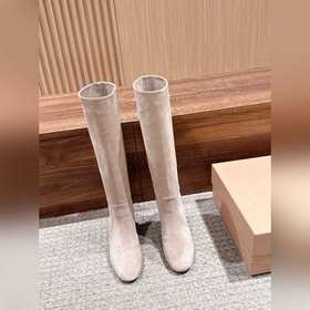 Высокие сапоги на каблуке из замши Gi