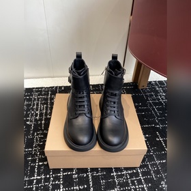 Gianvito Rossi Осень/Зима Подиум Новы