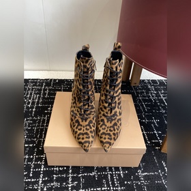 Gianvito Rossi Осень/Зима Подиум Новы