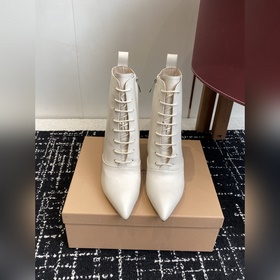 Gianvito Rossi Осень/Зима Подиум Новы