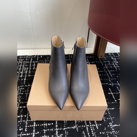 Gianvito Rossi Осень/Зима Подиум Новы