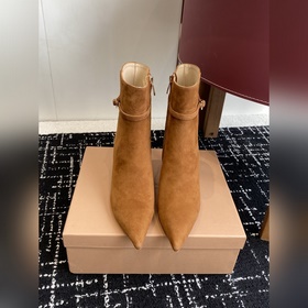 Gianvito Rossi Осень/Зима Подиум Новы