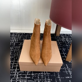 Gianvito Rossi Осень/Зима Подиум Новы