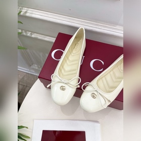 Gucci 25SS  Наконец-то появилась ф