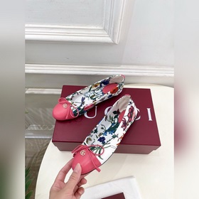 Gucci 25SS  Наконец-то появилась ф