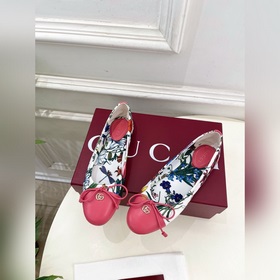 Gucci 25SS  Наконец-то появилась ф