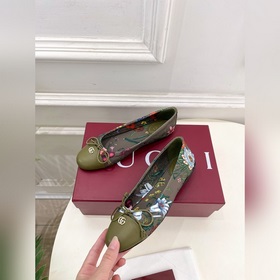 Gucci 25SS  Наконец-то появилась ф