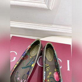 Gucci 25SS  Наконец-то появилась ф