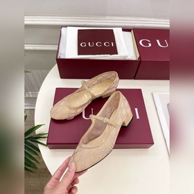 Gucci 25SS  Наконец-то появилась ф