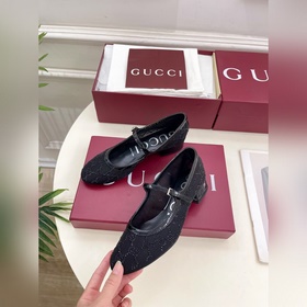 Gucci 25SS  Наконец-то появилась ф