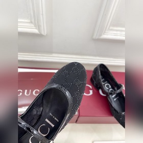 Gucci 25SS  Наконец-то появилась ф
