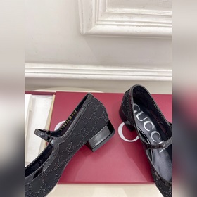 Gucci 25SS  Наконец-то появилась ф