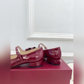 Gucci 25SS  Наконец-то вышла флагм