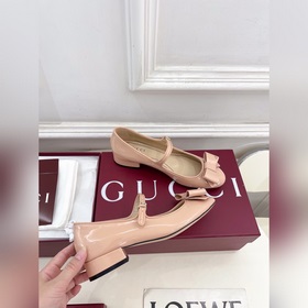 Gucci 25SS  Наконец-то появилась ф