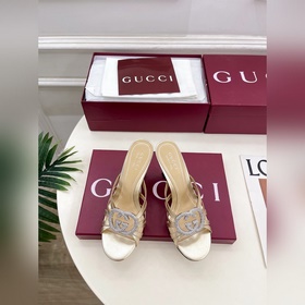 Gucci 25SS  Наконец-то появилась ф