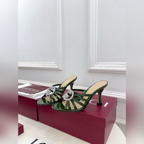 Gucci 25SS  Наконец-то появилась ф