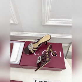 Gucci 25SS  Наконец-то появилась ф