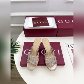 Gucci 25SS  Наконец-то появилась ф