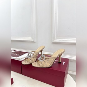 Gucci 25SS  Наконец-то появилась ф