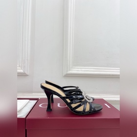 Gucci 25SS  Наконец-то появилась ф