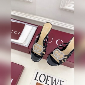 Gucci 25SS  Наконец-то появилась ф