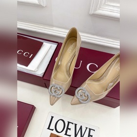 Gucci 25SS  Наконец-то появилась ф