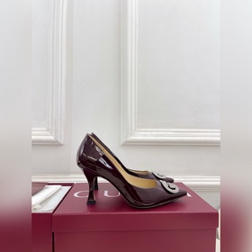 Gucci 25SS  Наконец-то появилась ф