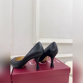 Gucci 25SS  Наконец-то появилась ф