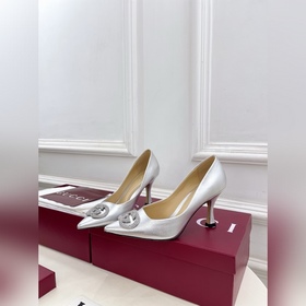 Gucci 25SS  Наконец-то появилась ф